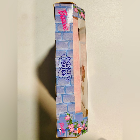 2001 Barbie - Picture 4 of 4